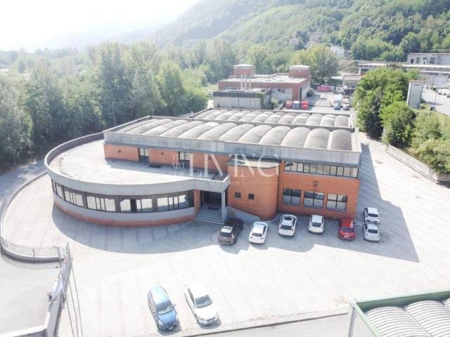 Locale Commerciale in vendita a Unione Comuni Garfagnana, Gallicano