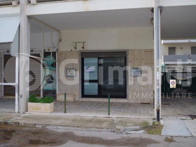 Locale Commerciale in vendita a Rivabella di Gallipoli, Puglia
