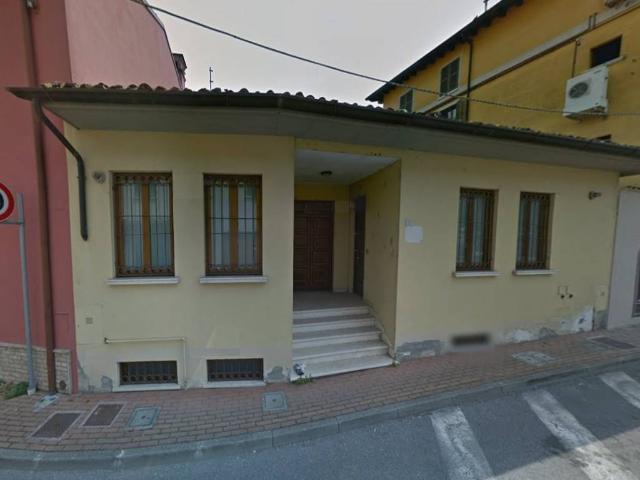 Locale Commerciale in vendita a Gambara, Lombardia