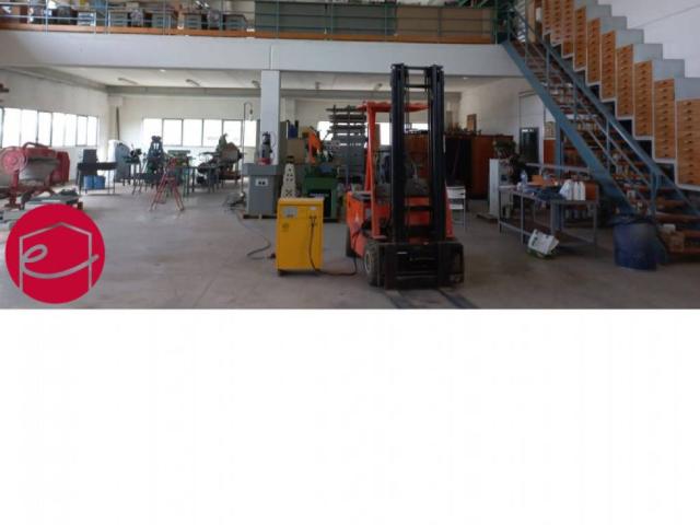 Locale Commerciale in vendita a Gambettola, Reggio Emilia
