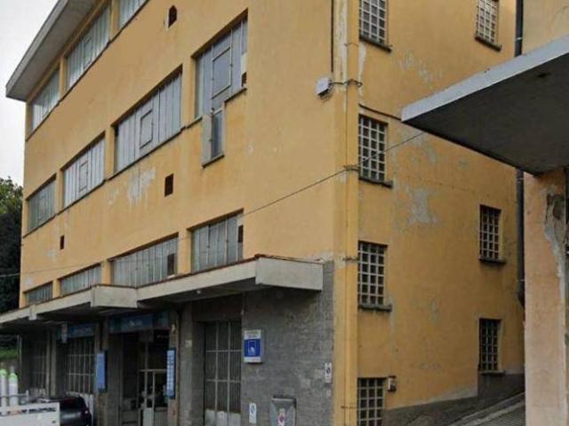 Locale Commerciale in vendita a Cirano, Gandino
