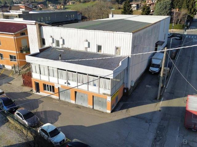 Locale Commerciale in vendita a Gandino, Lombardia