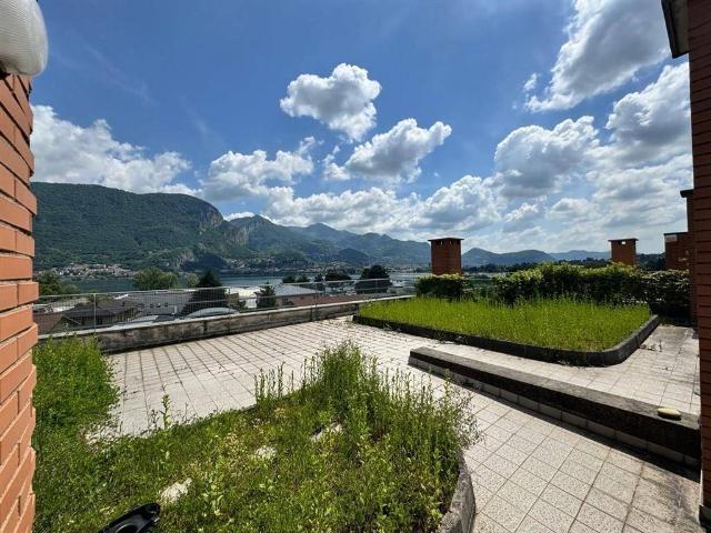 Locale Commerciale in vendita a Garlate, Lombardia