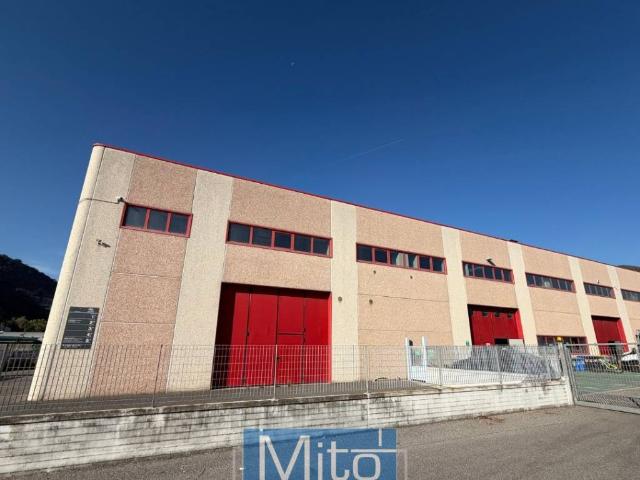 Locale Commerciale in vendita a Borgo del Quadrèl, Gavardo