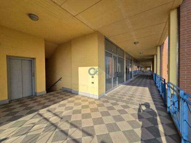 Locale Commerciale in vendita a Comunità montana della Valle Sabbia, Gavardo