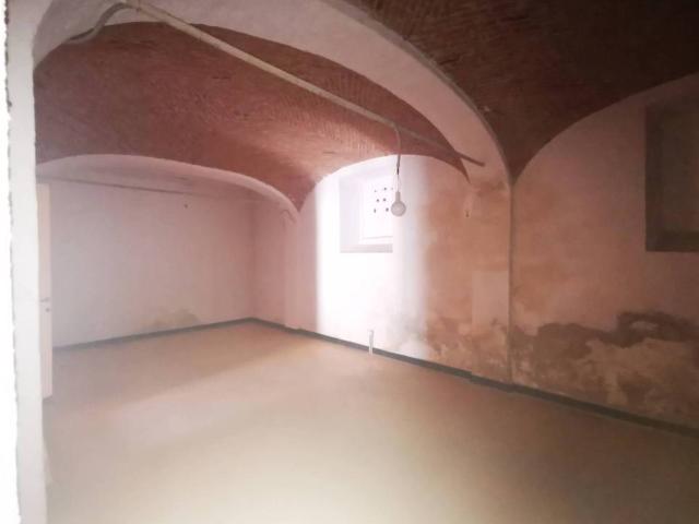 Locale Commerciale in vendita a Comunità Montana Valli del Verbano, Gavirate