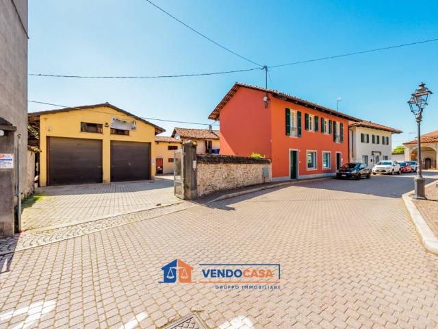 Locale Commerciale in vendita a Piemonte, Cuneo