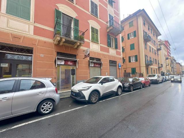 Locale Commerciale in vendita a Bassa Val Bisagno, Serra Riccò