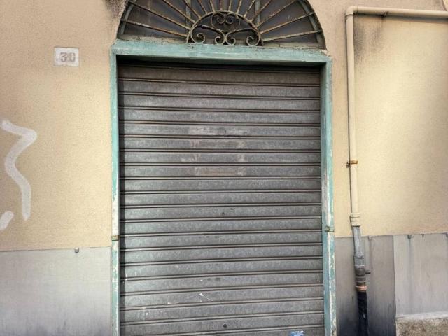 Locale Commerciale in vendita a Centro Ovest, Serra Riccò