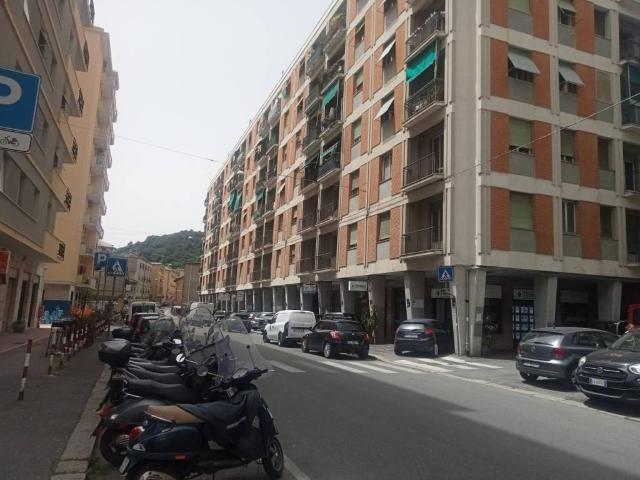 Locale Commerciale in vendita a Media Val Bisagno, Serra Riccò