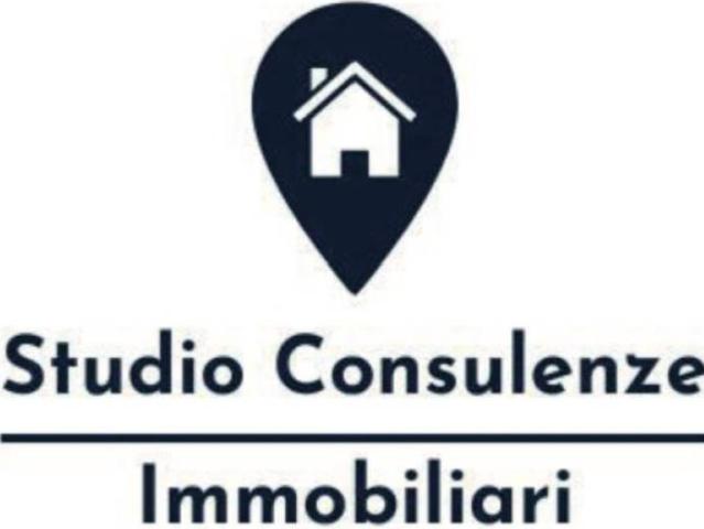 Locale Commerciale in vendita a Centro Est, Serra Riccò