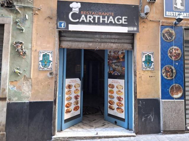 Locale Commerciale in vendita a Centro Est, Serra Riccò