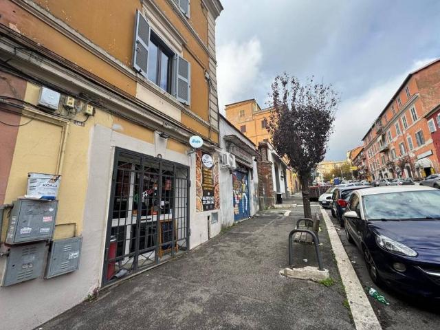 Locale Commerciale in vendita a Ville di Nemi, Roma Capitale