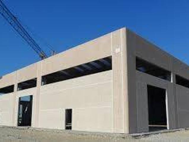 Locale Commerciale in vendita a Ghedi, Lombardia