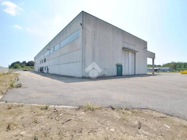 Locale Commerciale in vendita a Piemonte, Vercelli