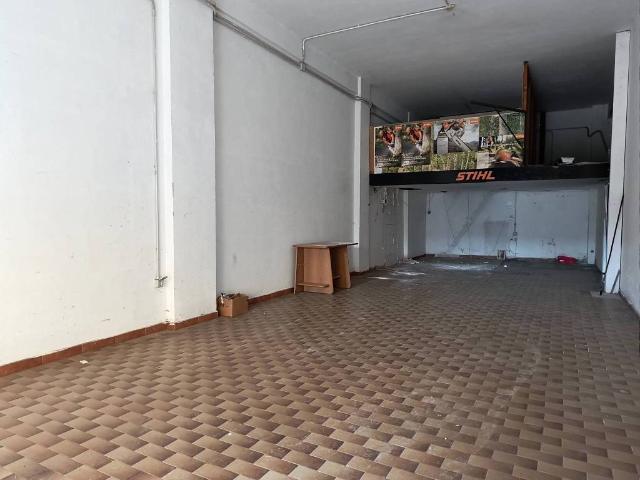 Locale Commerciale in vendita a Terravecchia, Giffoni Valle Piana