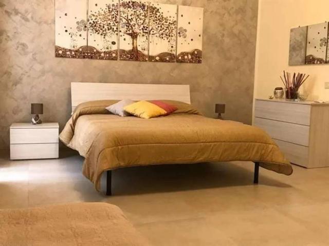 Locale Commerciale in vendita a Ginosa, Taranto