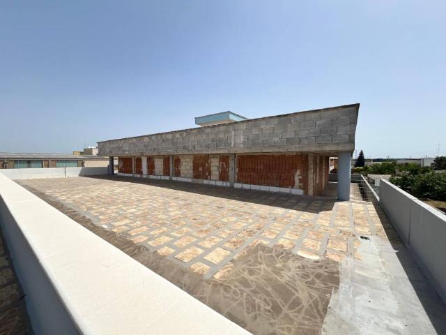 Locale Commerciale in vendita a Puglia, Bari