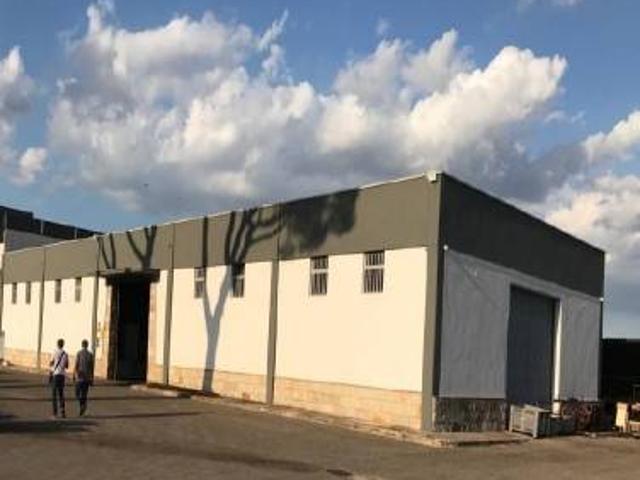 Locale Commerciale in vendita a Puglia, Bari