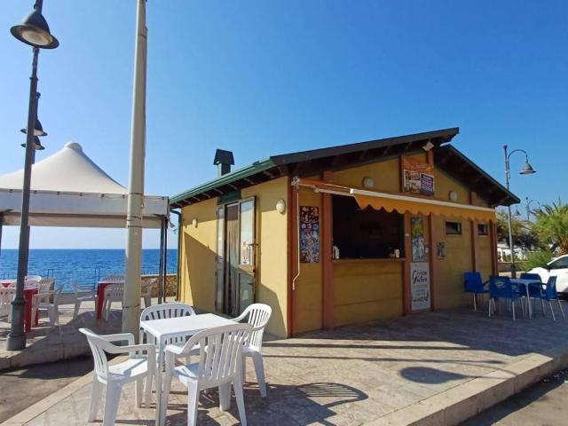 Locale Commerciale in vendita a Gioiosa Marea, Sicilia