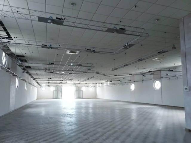Locale Commerciale in vendita a Goito, Lombardia