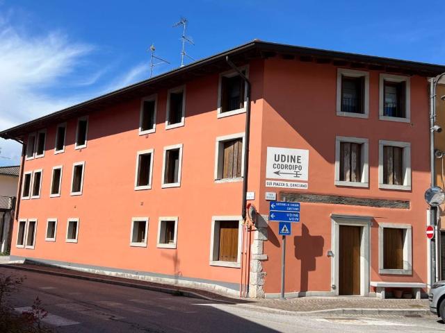 Locale Commerciale in vendita a Gonars, Friuli-Venezia Giulia