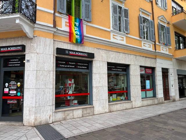 Locale Commerciale in vendita a Sant'Anna / Sveta Ana, Gorizia