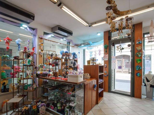 Locale Commerciale in vendita a Studenec / Studenitz, Gorizia