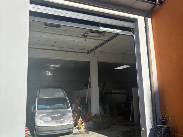 Locale Commerciale in vendita a Gorizia, Friuli-Venezia Giulia
