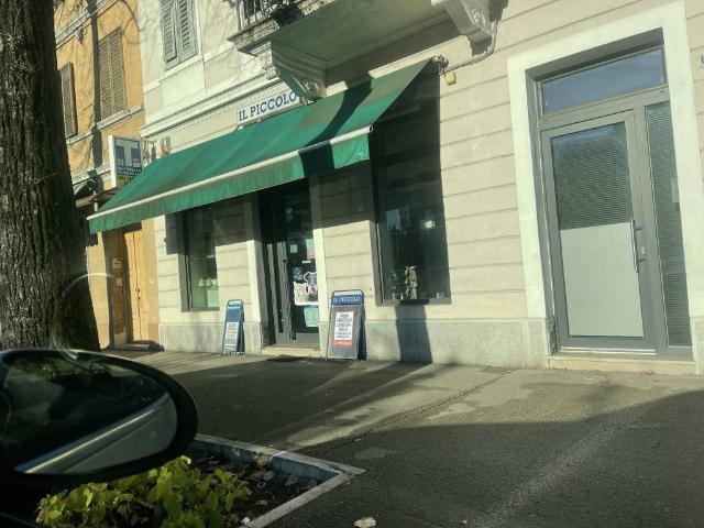 Locale Commerciale in vendita a Sant'Anna / Sveta Ana, Gorizia