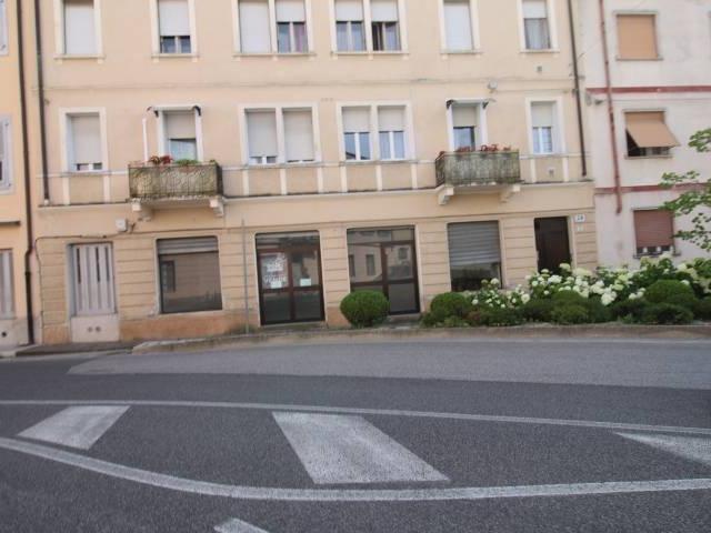 Locale Commerciale in vendita a Carinthia / Gorišček, Gorizia