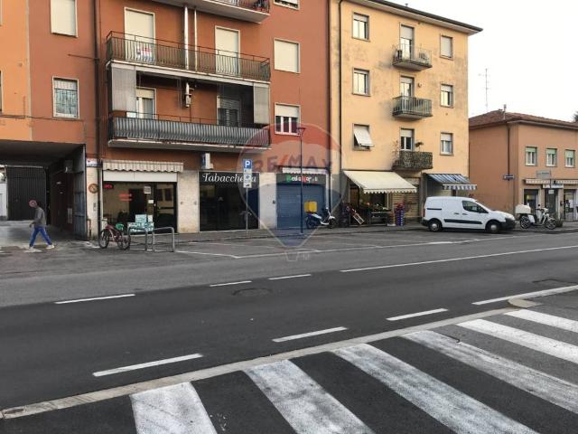 Locale Commerciale in vendita a Celadina, Bergamo