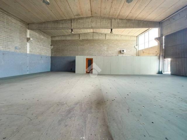 Locale Commerciale in vendita a Settima, Gossolengo