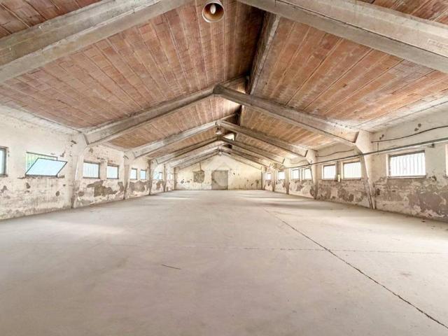 Locale Commerciale in vendita a Gottolengo, Brescia