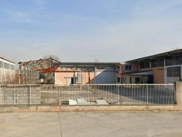 Locale Commerciale in vendita a Gottolengo, Lombardia