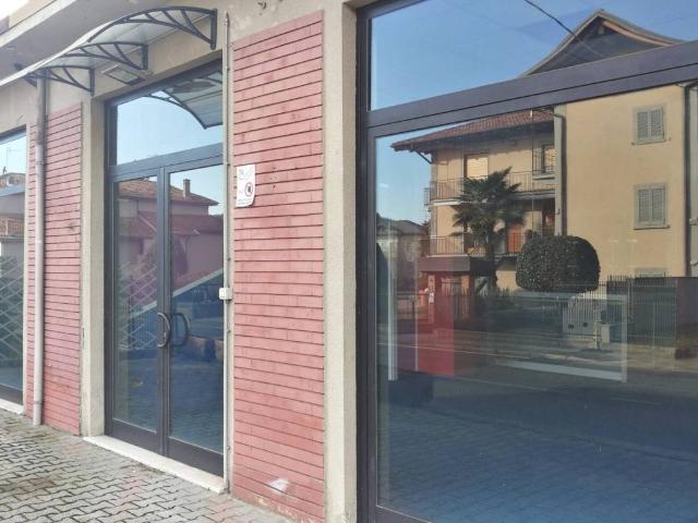 Locale Commerciale in vendita a Piemonte, Novara
