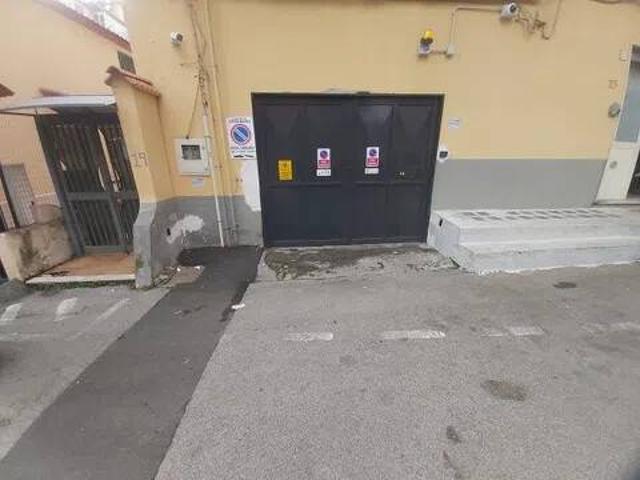 Locale Commerciale in vendita a Parco Imperiale, Gragnano