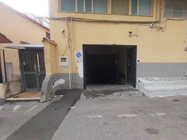 Locale Commerciale in vendita a Parco Imperiale, Gragnano
