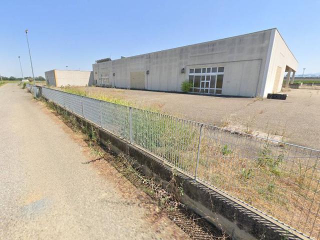 Locale Commerciale in vendita a Gragnano Trebbiense, Reggio Emilia
