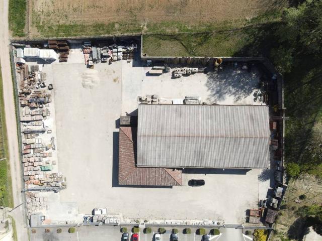 Locale Commerciale in vendita a Piemonte, Asti