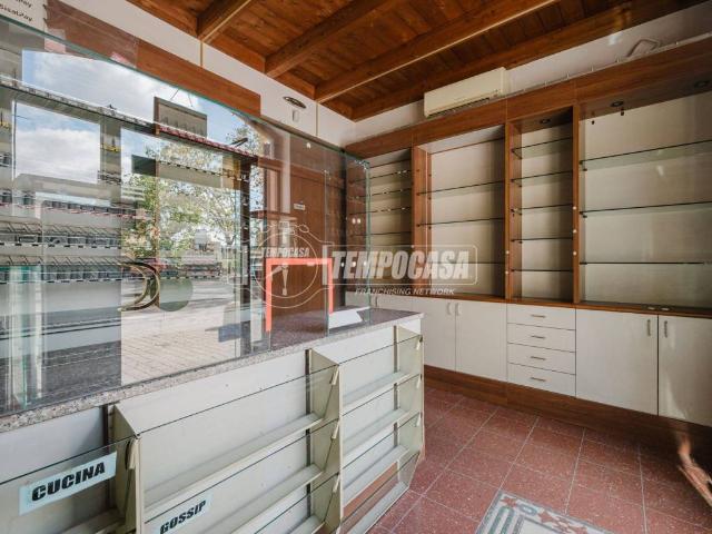 Locale Commerciale in vendita a Lovoleto, Granarolo dell'Emilia