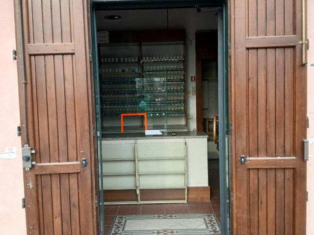 Locale Commerciale in vendita a Unione Terre di Pianura, Granarolo Dell'emilia