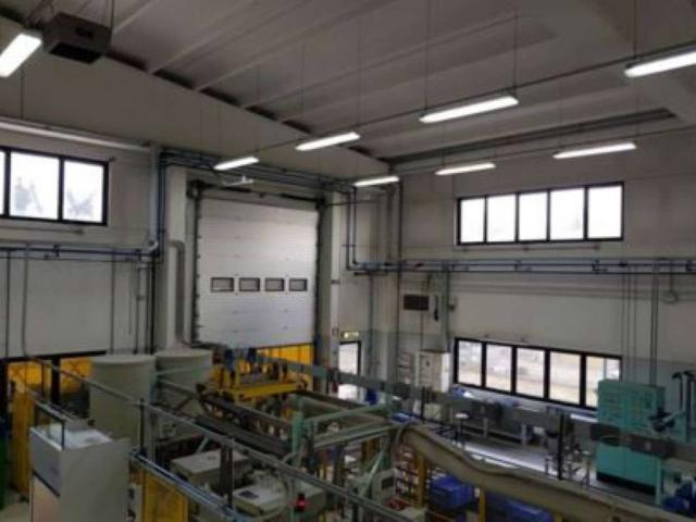 Locale Commerciale in vendita a Unione Terre di Pianura, Granarolo Dell'emilia