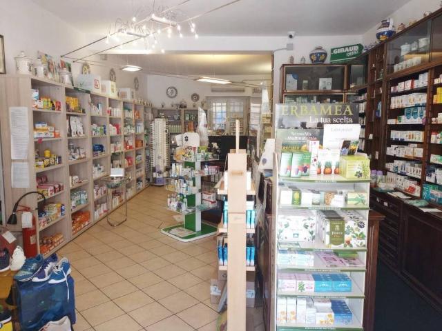 Locale Commerciale in vendita a Greccio, Lazio
