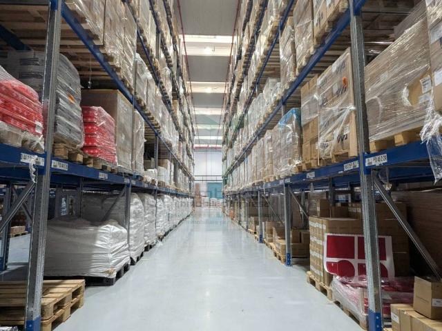 Locale Commerciale in vendita a Grezzago, Lombardia