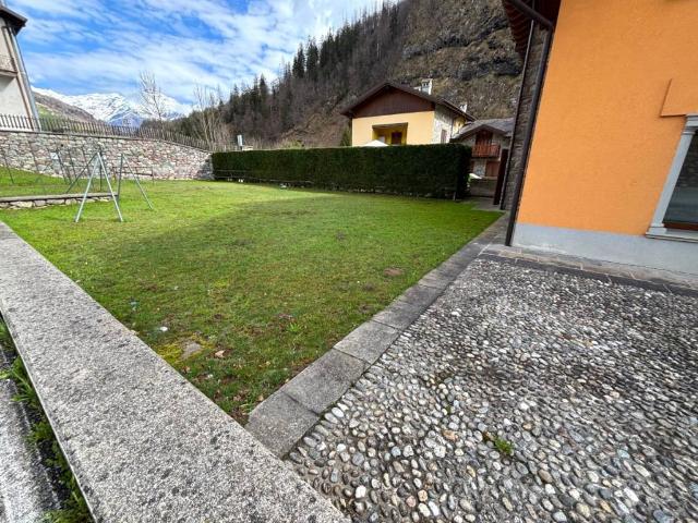 Locale Commerciale in vendita a Gromo, Lombardia