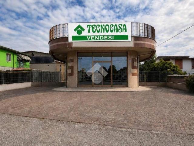 Locale Commerciale in vendita a Gropello Cairoli, Lombardia