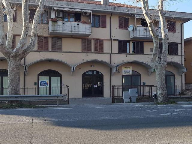 Locale Commerciale in vendita a Poggione, Monte Argentario