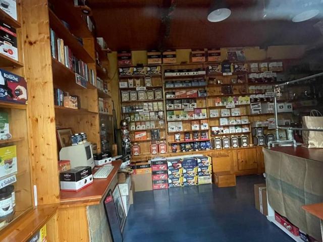 Locale Commerciale in vendita a Barbanella, Grosseto