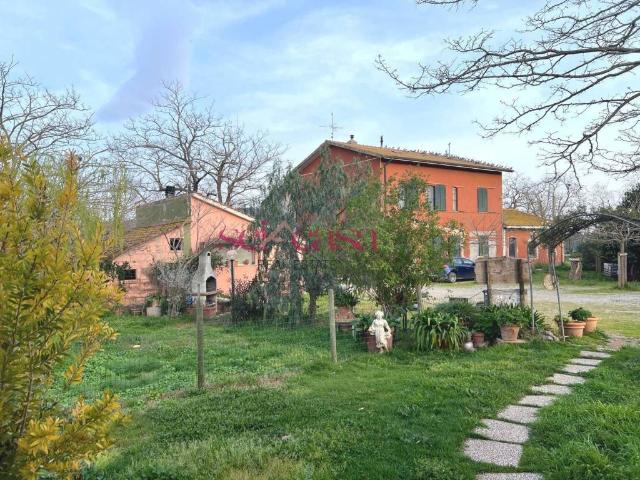 Locale Commerciale in vendita a Alberese, Grosseto
